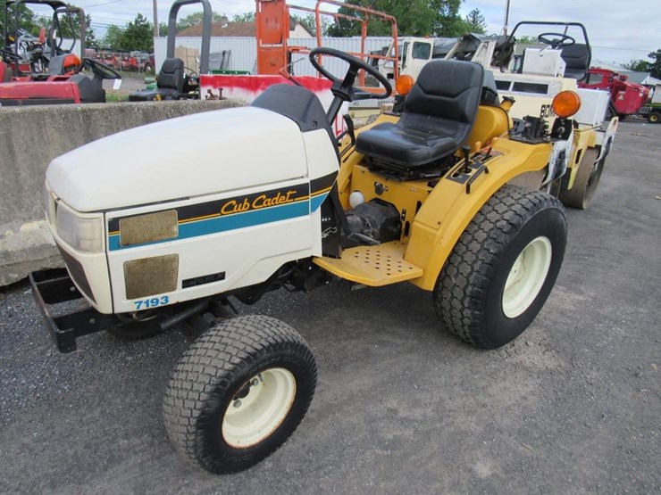 cub-cadet-7193-image-2