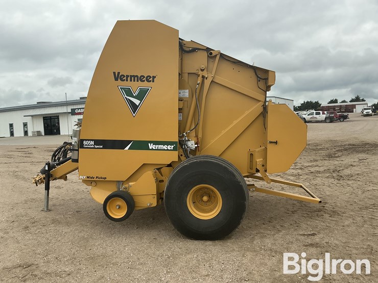 2019-vermeer-605n-image-8