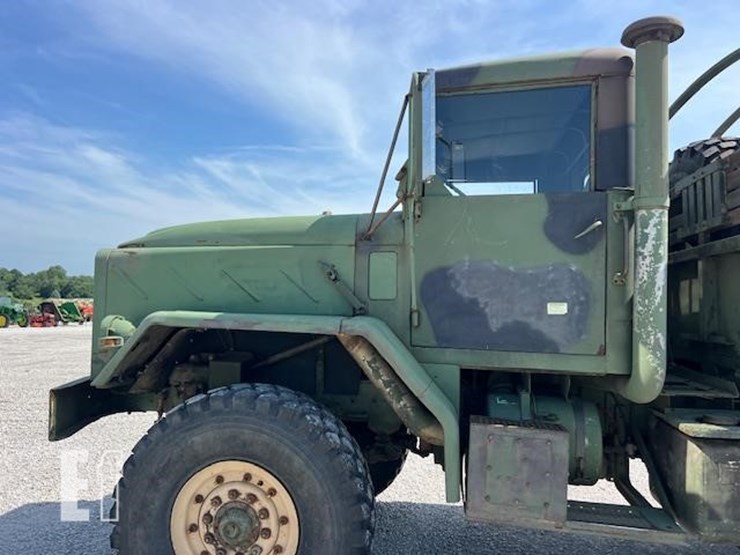 am-general-m923-image-26