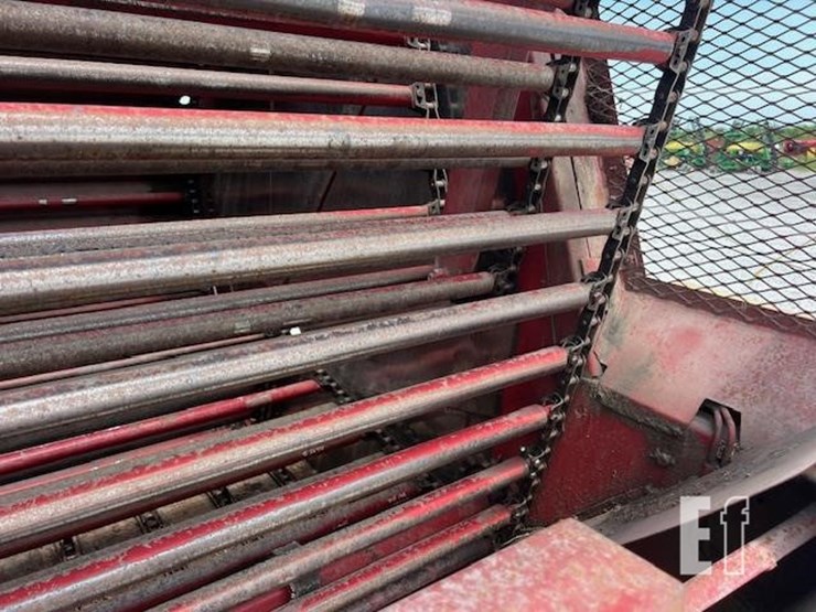 new-holland-852-image-20