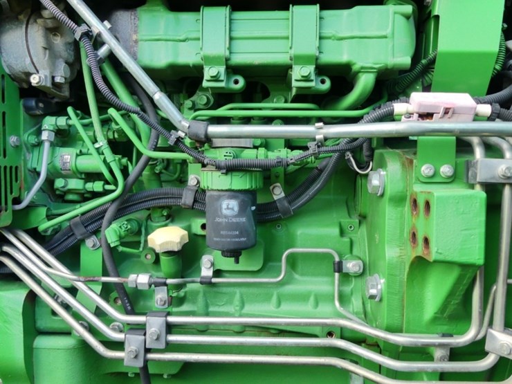 john-deere-6105d-image-8