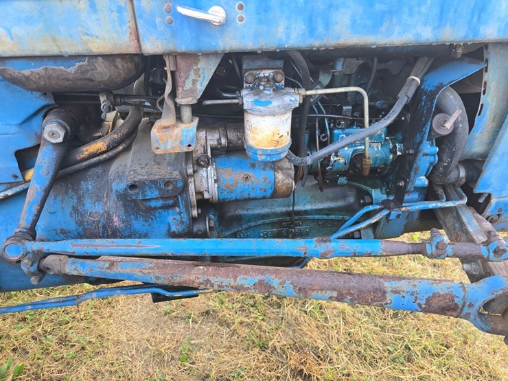 ford-3600-image-13