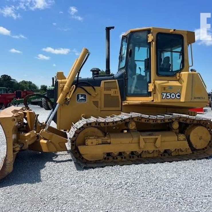 2000 DEERE 750C LT II