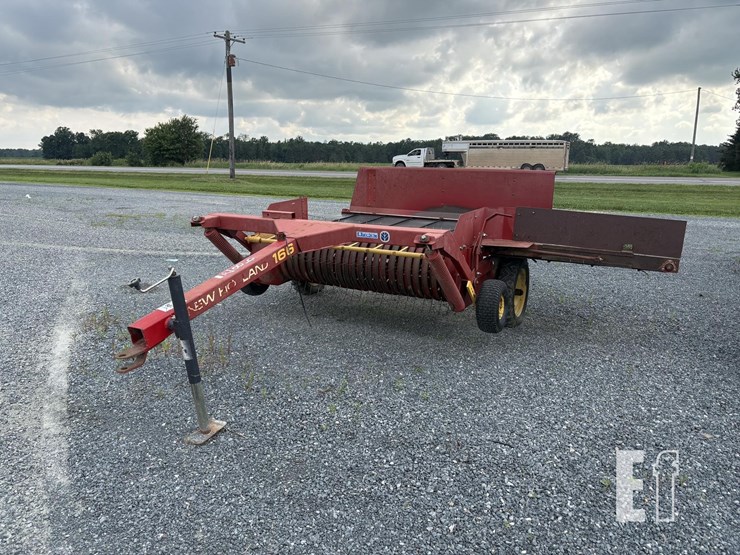 new-holland-166-image-1