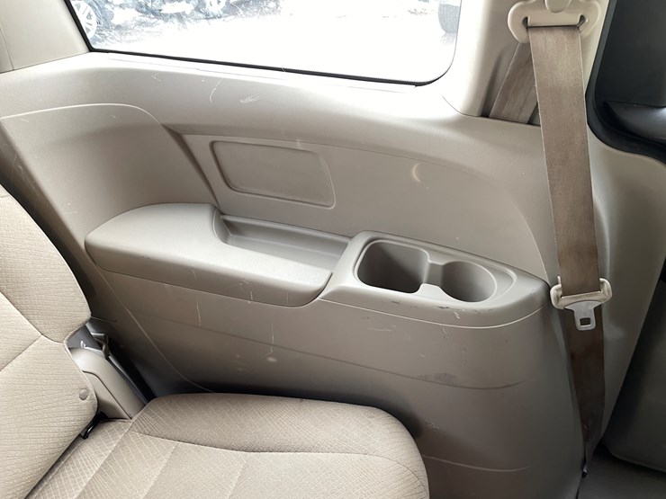 2014-honda-odyssey-image-65