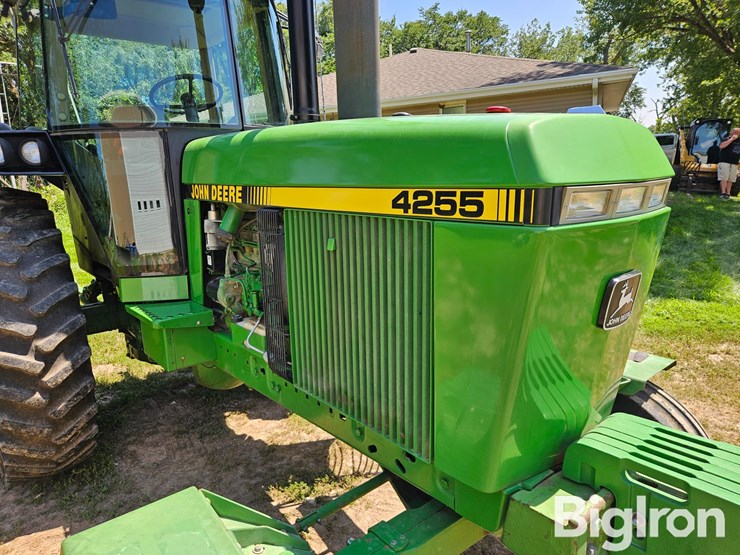 1992-john-deere-4255-image-13