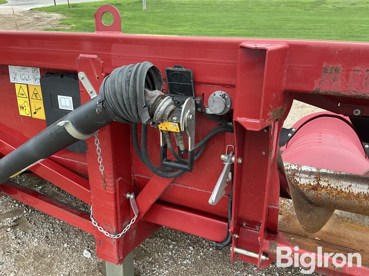 2015-case-ih-4412-image-13