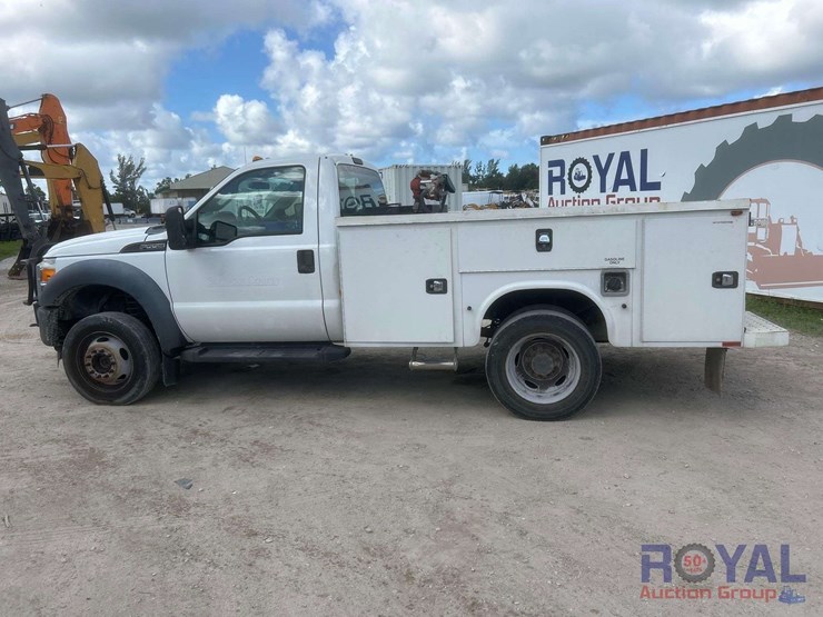 2015-ford-f550-image-16