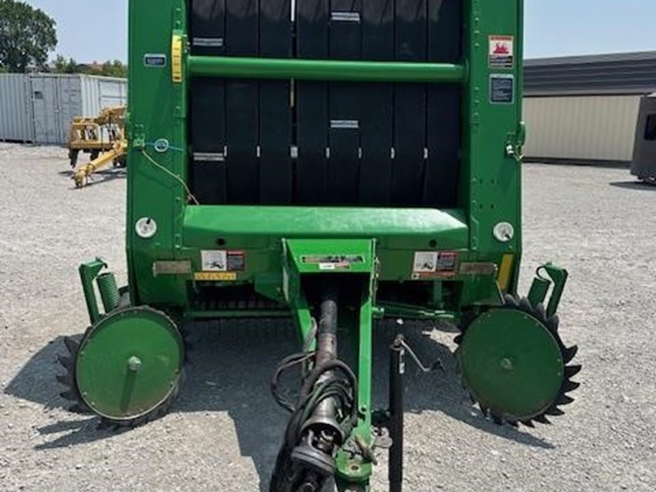 2001-john-deere-567-image-8