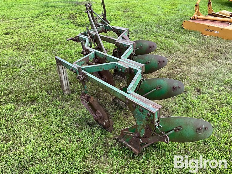 john-deere-810-image-7