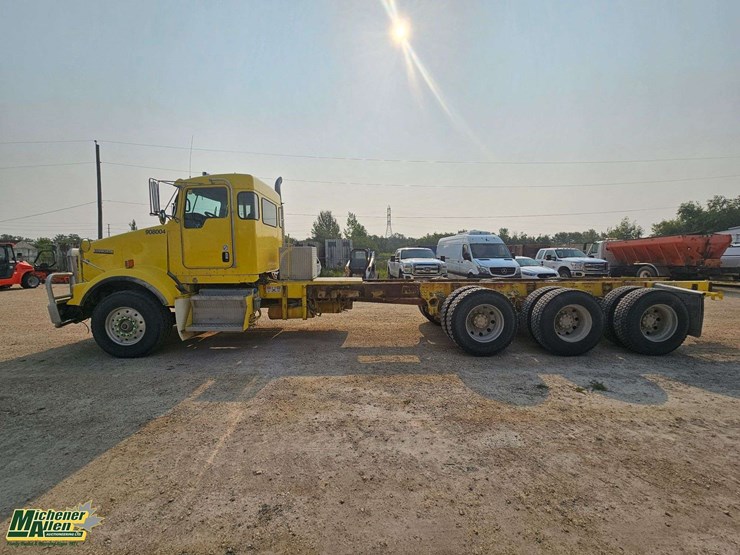 2009-kenworth-t800-image-2