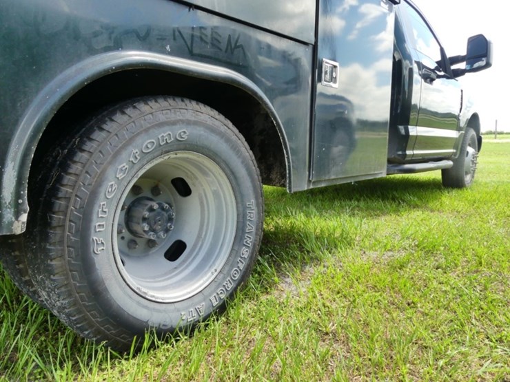 2019-ford-f350-xl-image-6