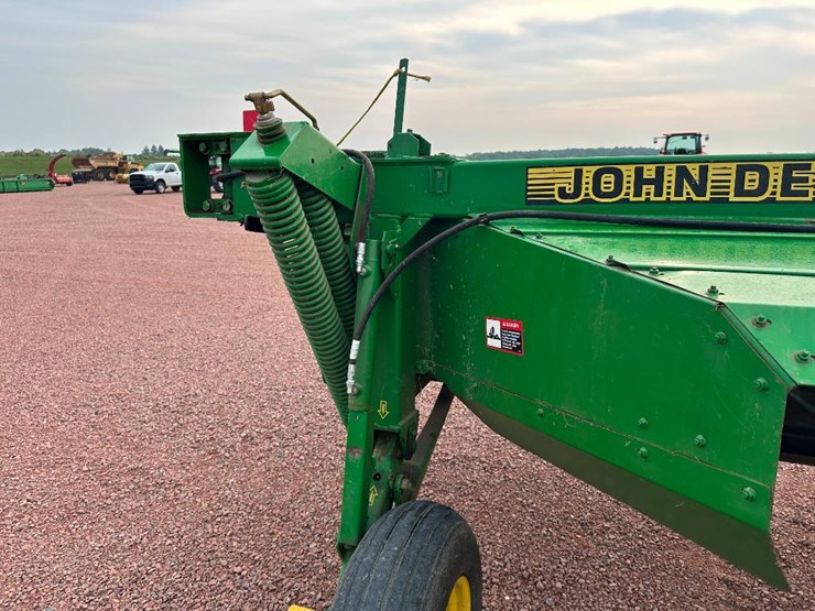 john-deere-820-image-26