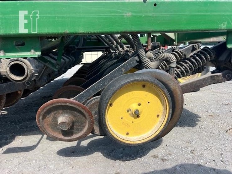 1993-john-deere-750-image-17