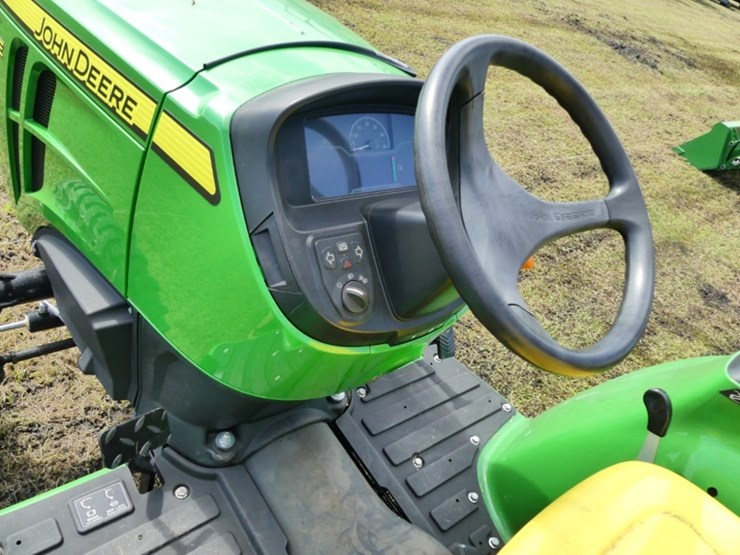 john-deere-3025e-image-11