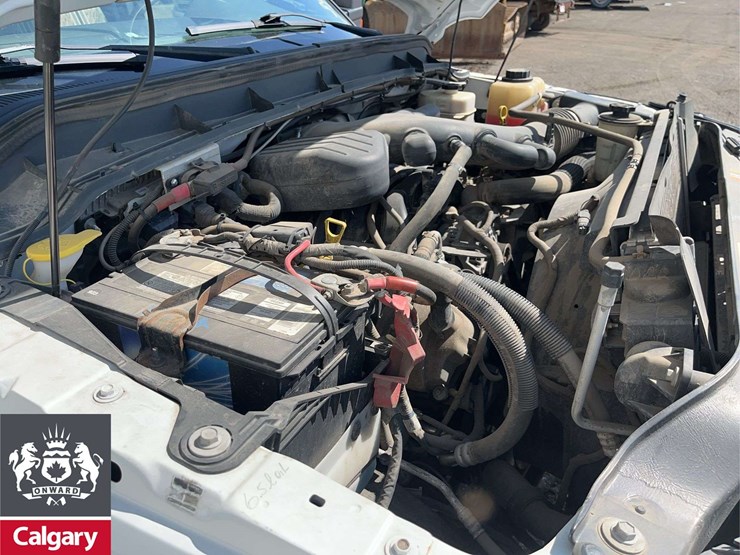 2011-ford-f550-image-17