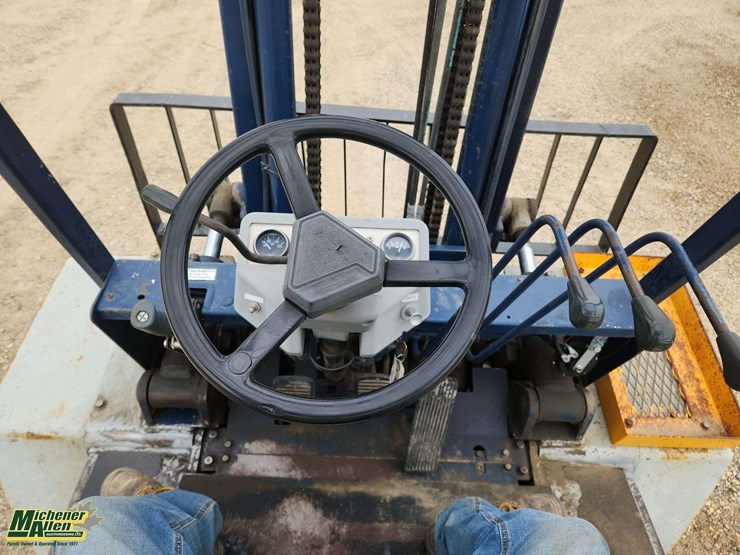 komatsu-fg45t-6-image-10