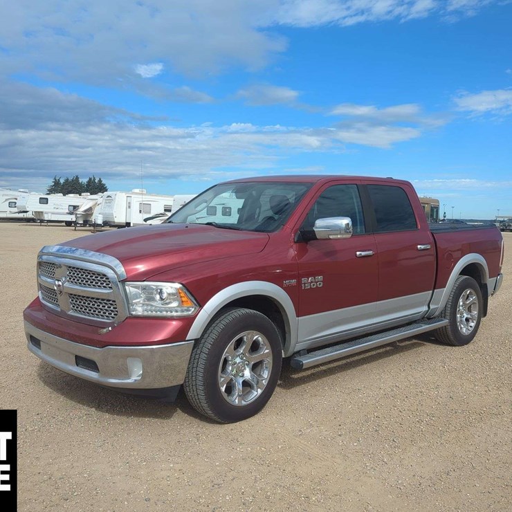 2013 RAM 1500 LARAMIE