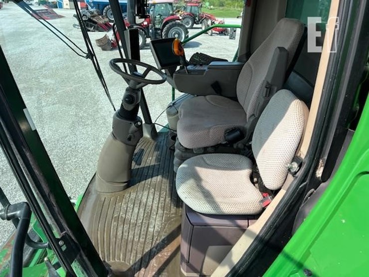 2014-john-deere-s680-image-44
