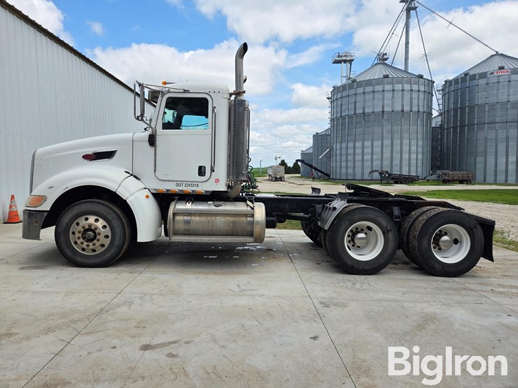 2007-peterbilt-386-image-8