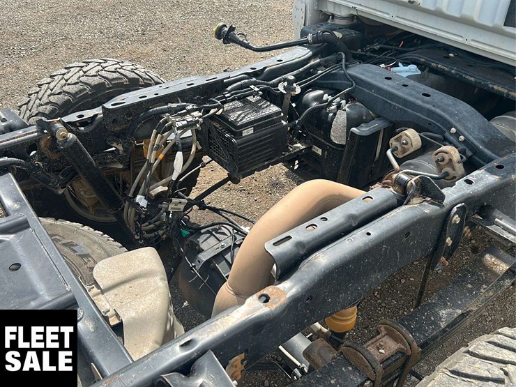 2021-ford-f350-image-14