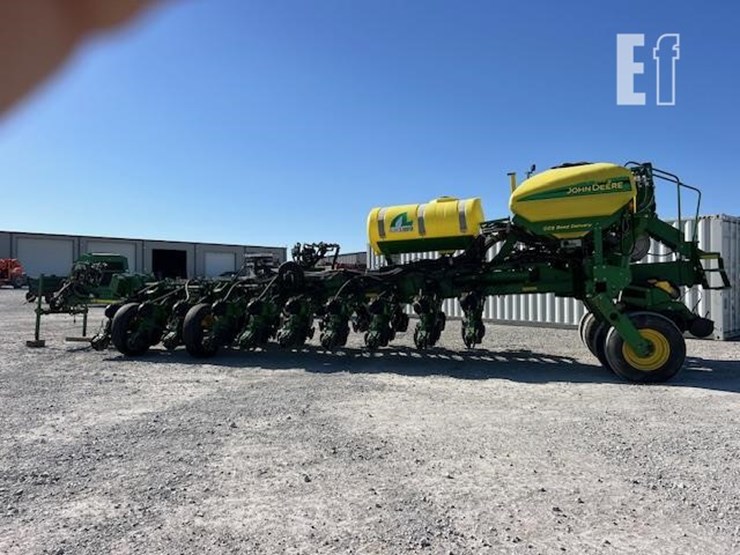 2009-john-deere-1770nt-image-4