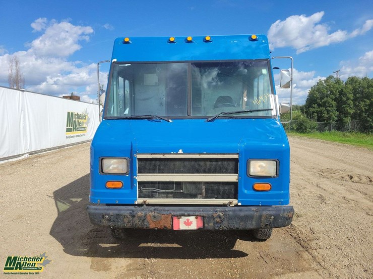 1996-chevrolet-p30-image-20