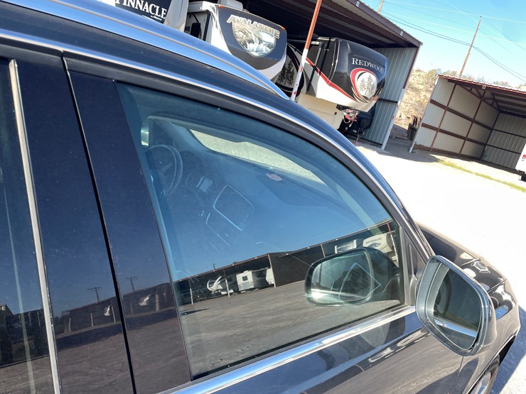 2010-audi-q5-image-24