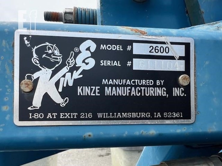 kinze-2600-image-26