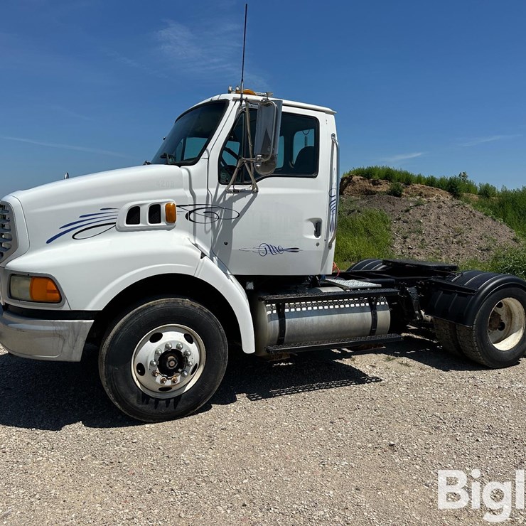 2003 STERLING A9500