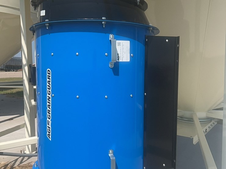 concept-7,500-bushel-hopper-bin,-fully-equipped-with-bin-fan-with-agi-grainguard-10-hp-three-phase-electric-motor.-image-32