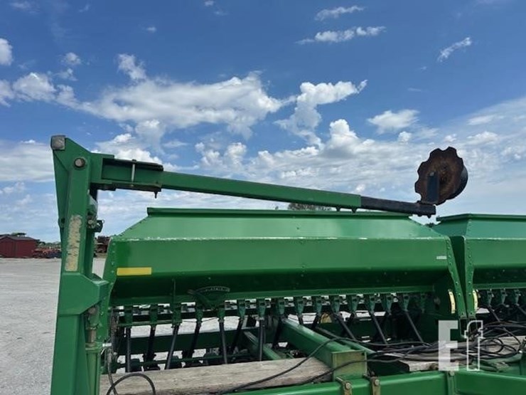 john-deere-1560-image-28
