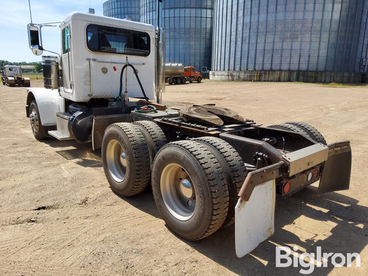 2013-peterbilt-388-image-7