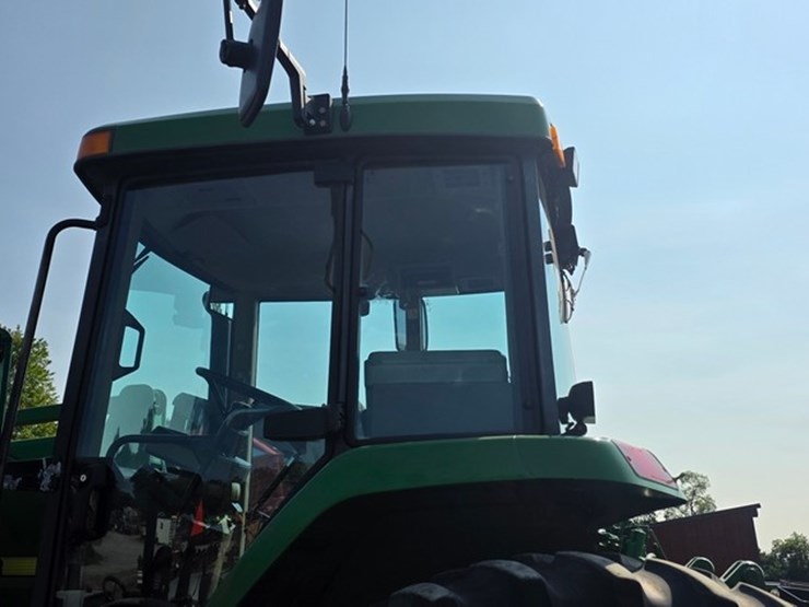 john-deere-7810-image-33
