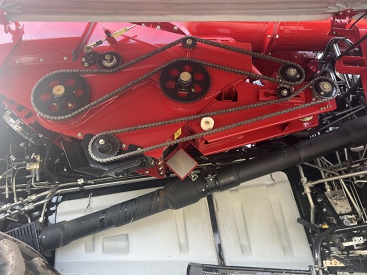 2022-case-ih-8250-image-14