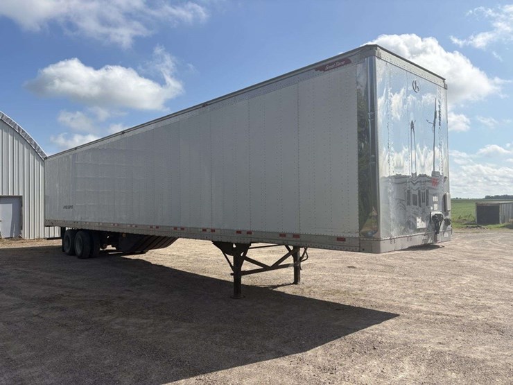 2015-great-dane-53'-x-102"-image-8