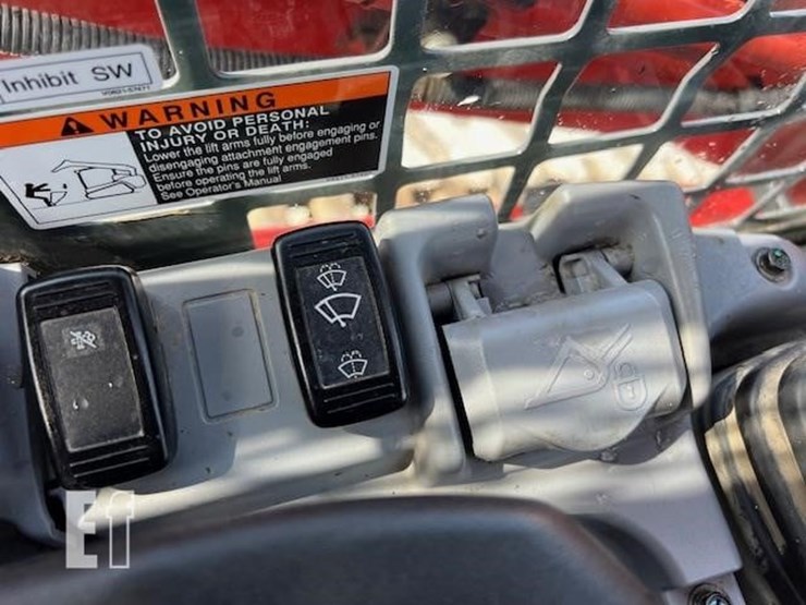kubota-svl97-2-image-31