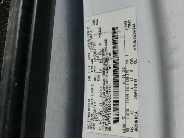 2019-ford-f150-xl-image-14