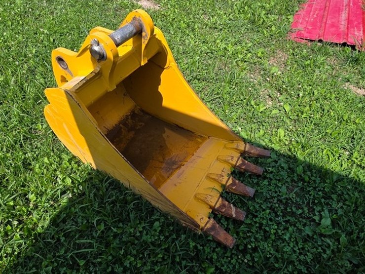 john-deere-24-image-1
