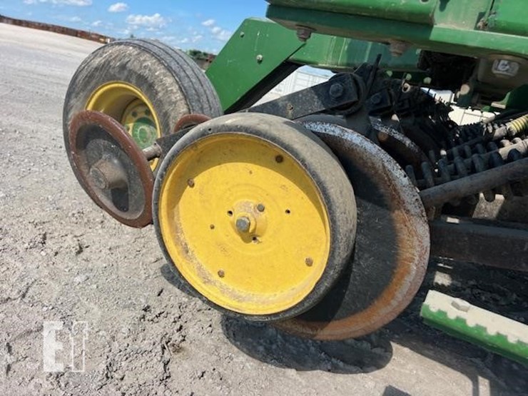 1993-john-deere-750-image-19