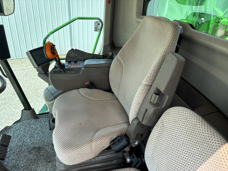 2012-john-deere-s660-image-105