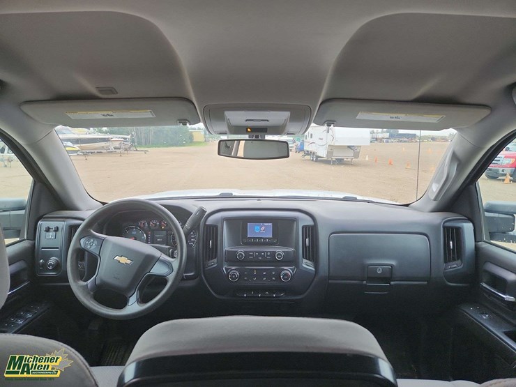 2015-chevrolet-silverado-1500-image-10