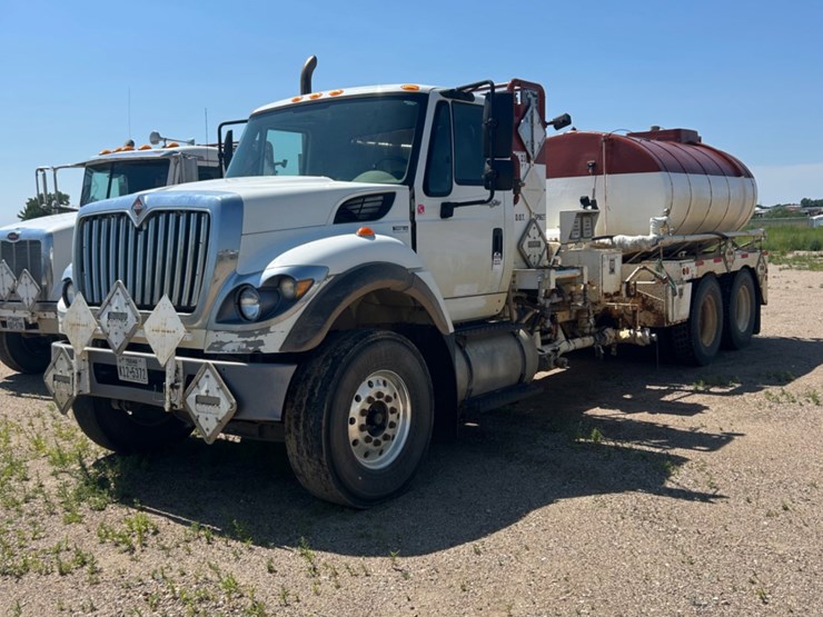 2012-international-workstar-7500-image-1