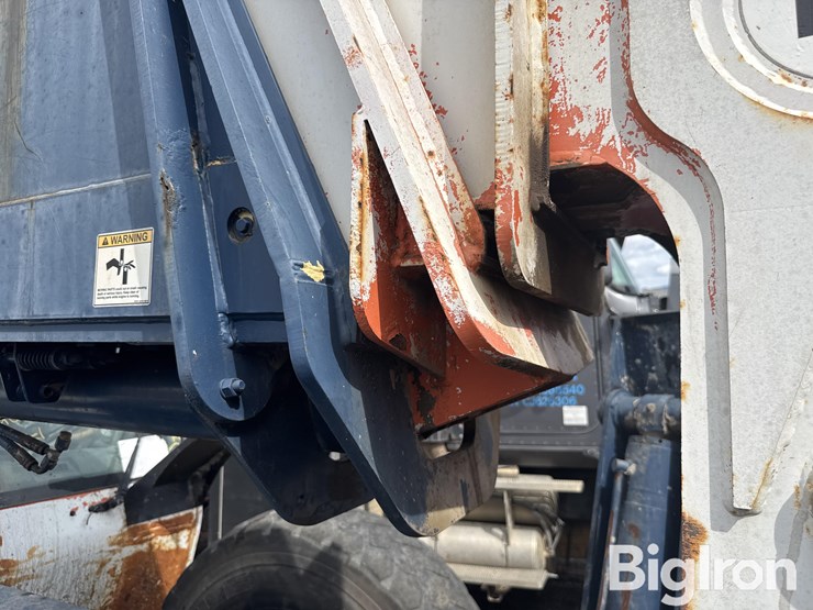 2007-jlg-g12-55a-image-17