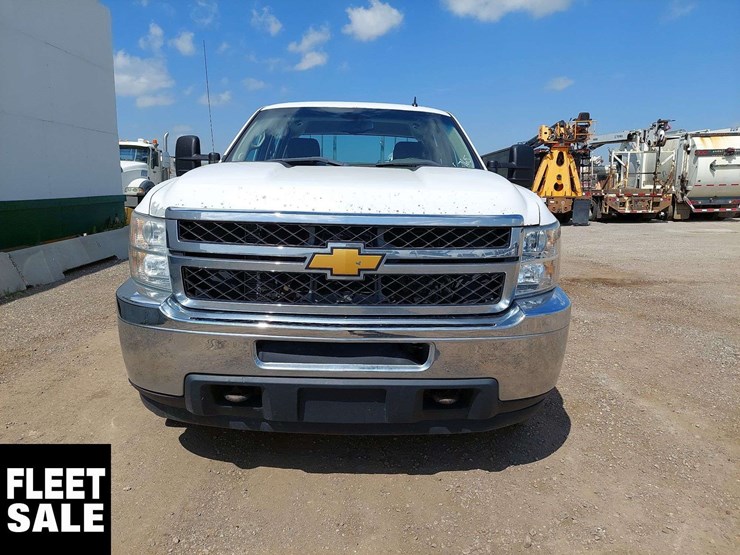2013-chevrolet-silverado-2500hd-image-15