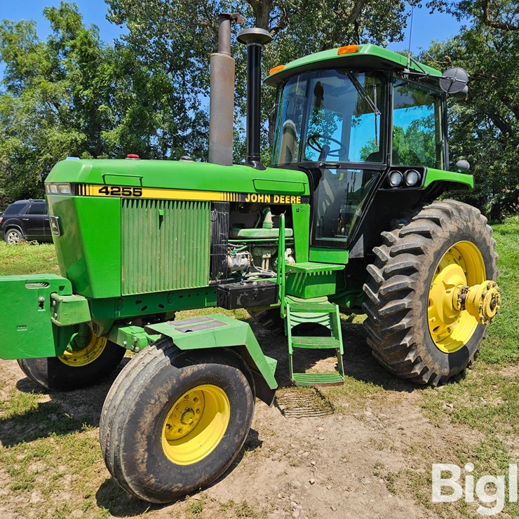 1992 JOHN DEERE 4255