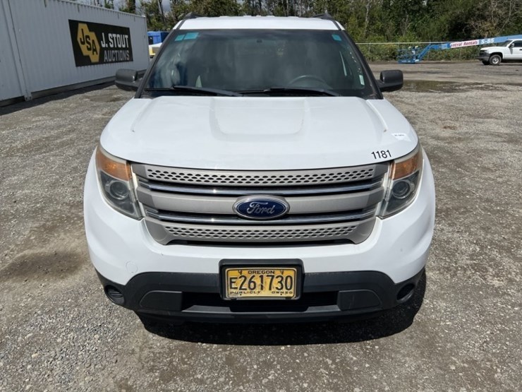 2014-ford-explorer-image-8