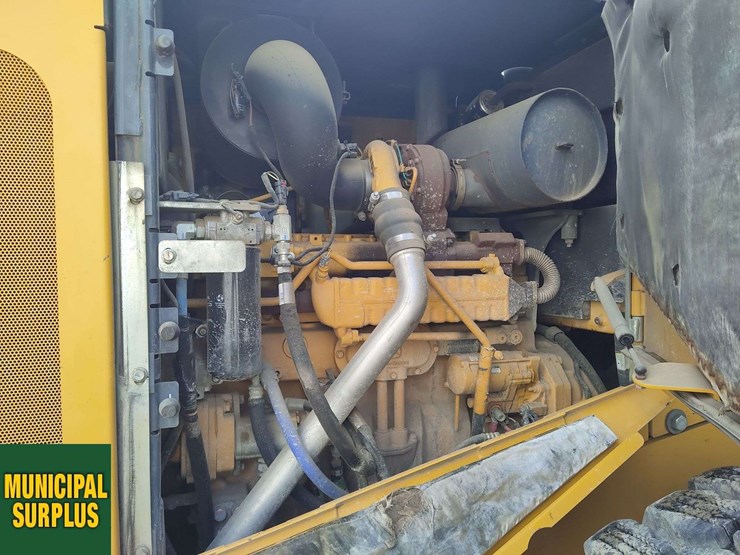2017-deere-724k-image-14