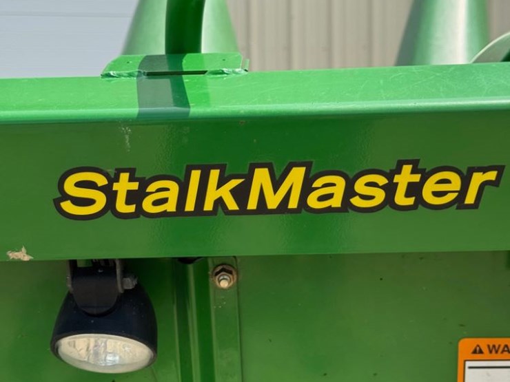 2010-john-deere-608c-image-8