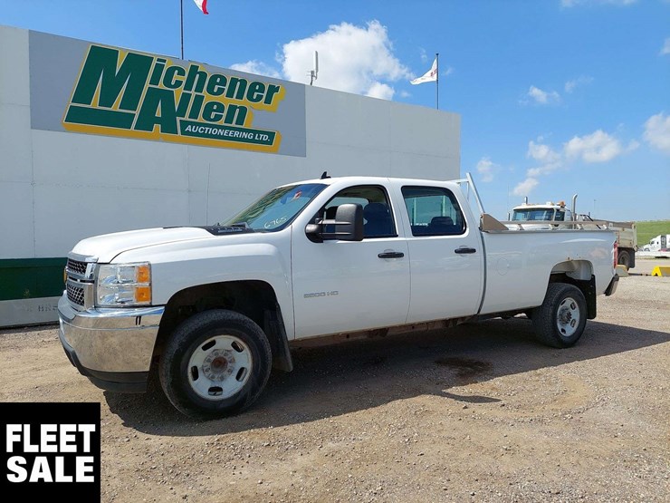 2013-chevrolet-silverado-2500hd-image-1